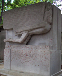 Paris grave of Oscar Wilde is unveiled following renovation